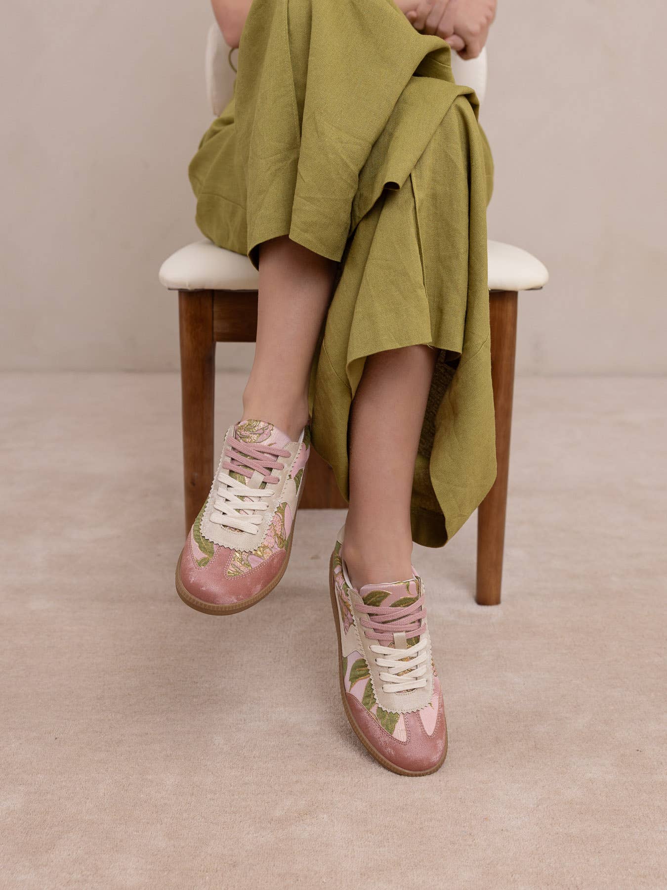 Kyla Sneakers