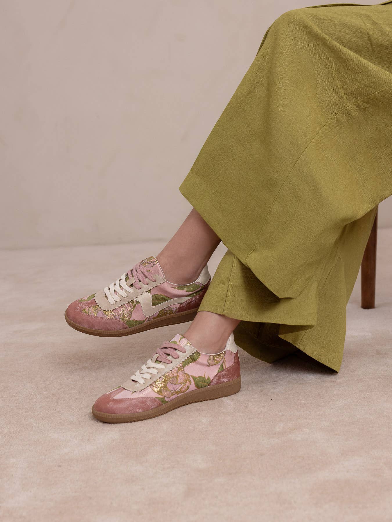 Kyla Sneakers