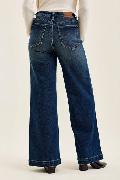 Lexi Retro Wide w/ Front Tab Closure